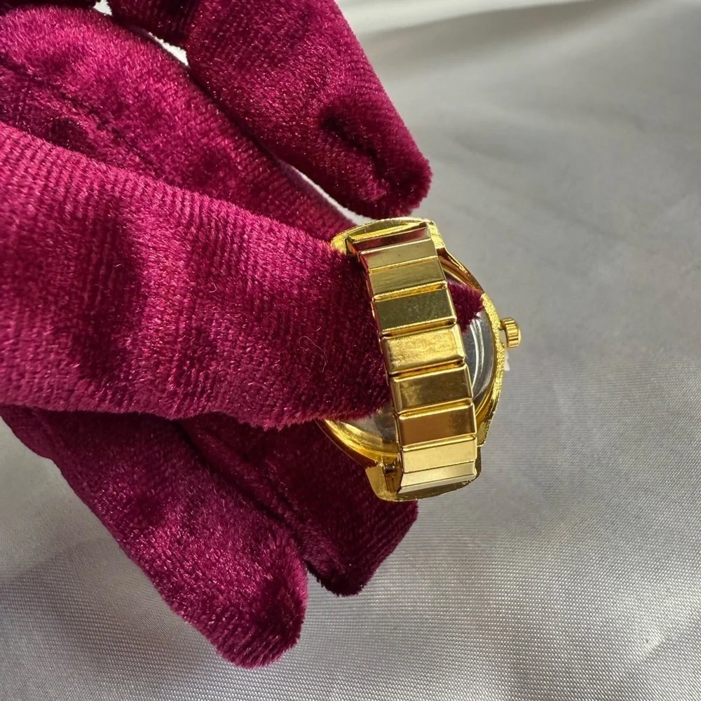 Creative finger watch Ring Watch aesthetic